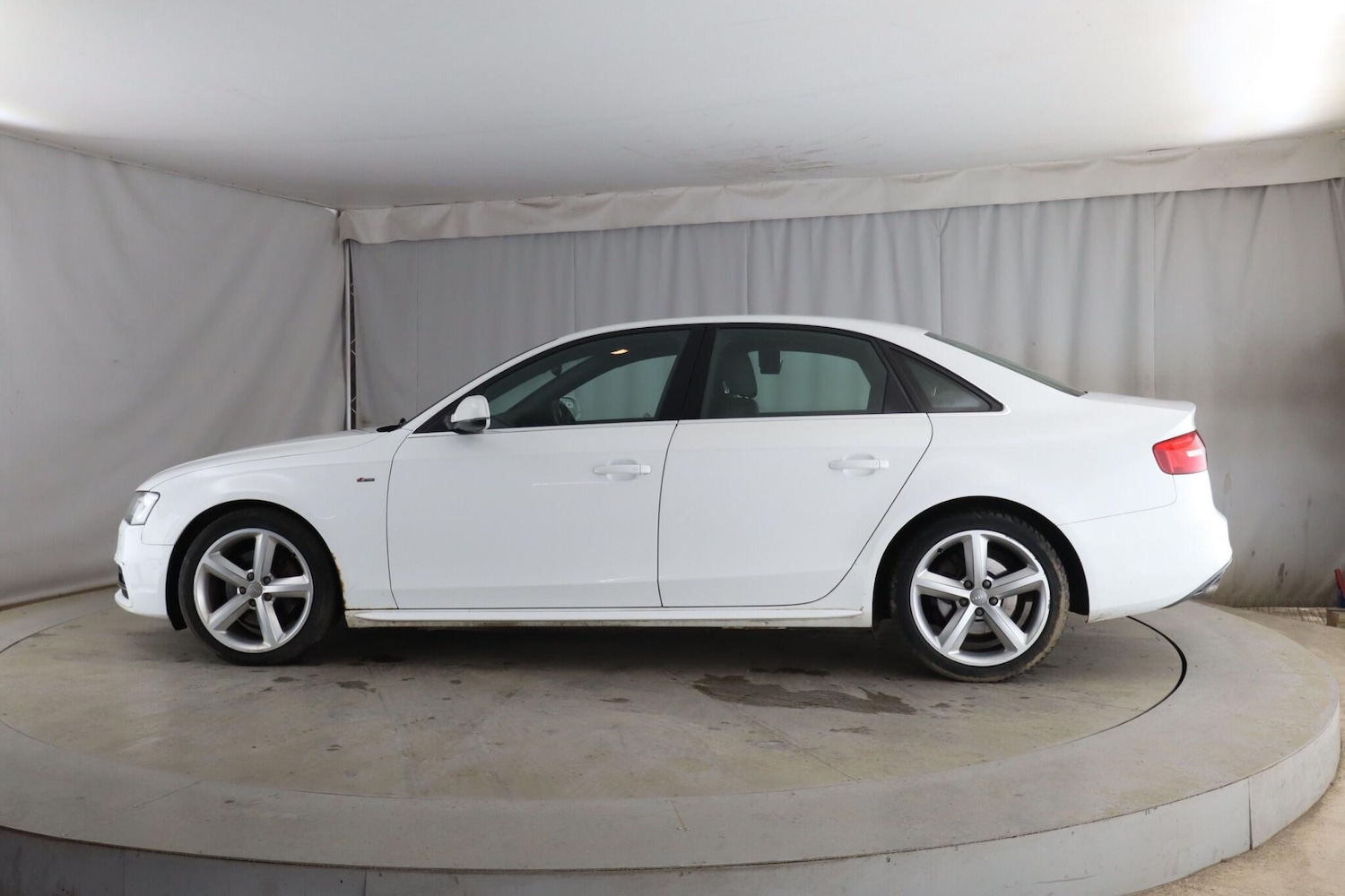 Used Audi A4 2012 for sale - 77992957: Photo 8