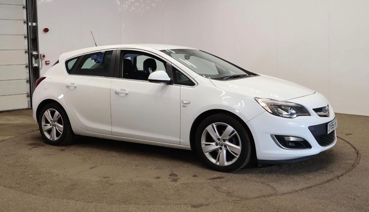 Used Vauxhall Astra 2015 for sale - 77957814: Photo 2