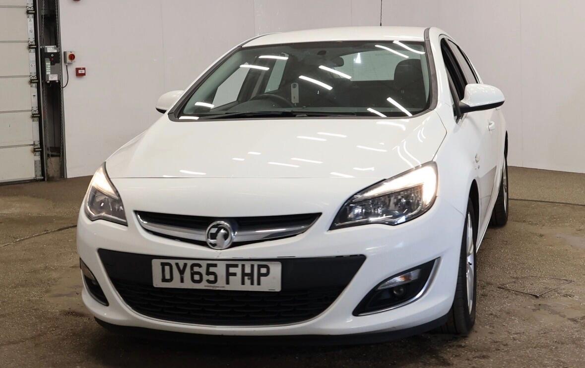 Used Vauxhall Astra 2015 for sale - 77957814: Photo 3