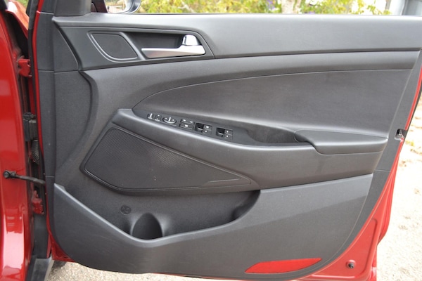 Used Hyundai TUCSON 2017 for sale - 76326425: Photo 19