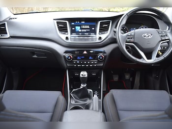 Used Hyundai TUCSON 2017 for sale - 76326425: Photo 3