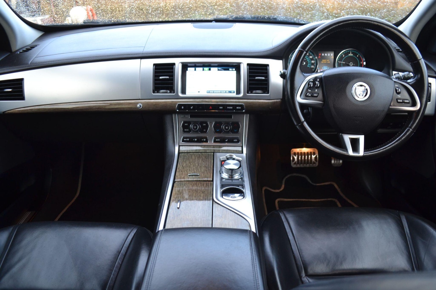 Used Jaguar XF 2013 for sale - 76632665: Photo 2