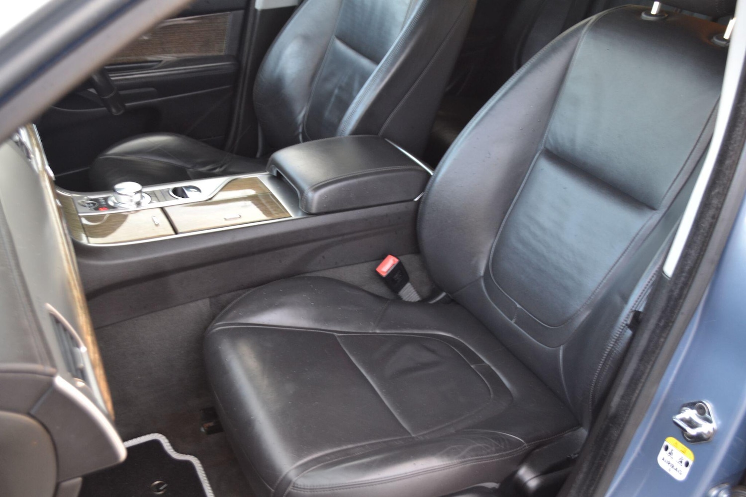 Used Jaguar XF 2013 for sale - 76632665: Photo 30