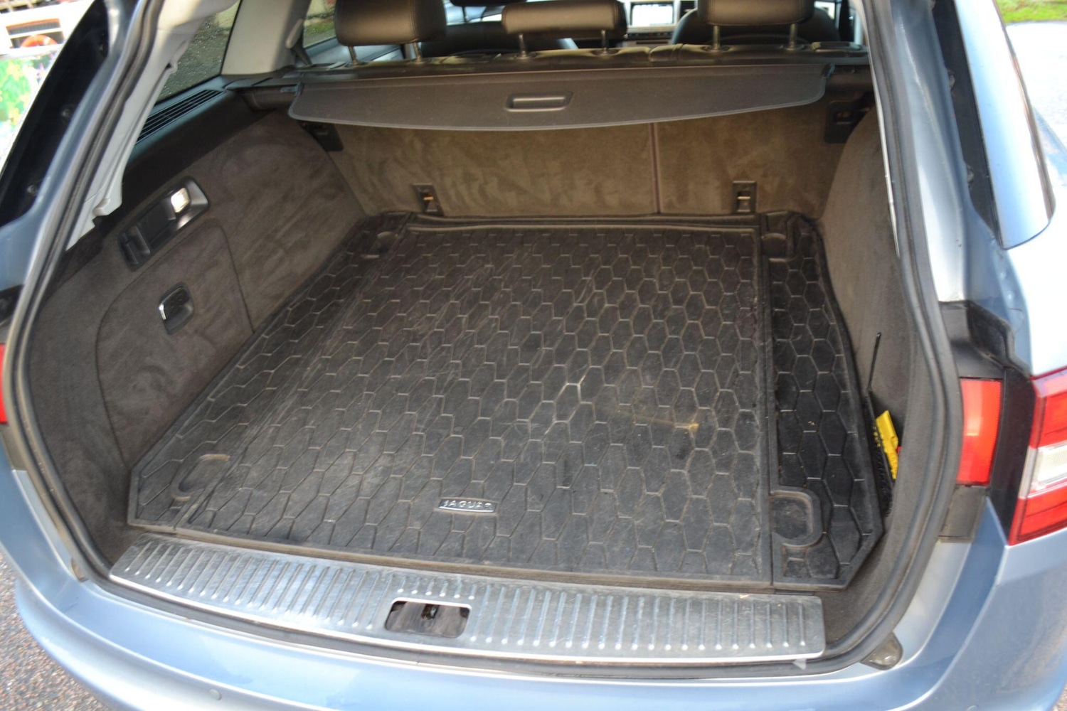 Used Jaguar XF 2013 for sale - 76632665: Photo 36