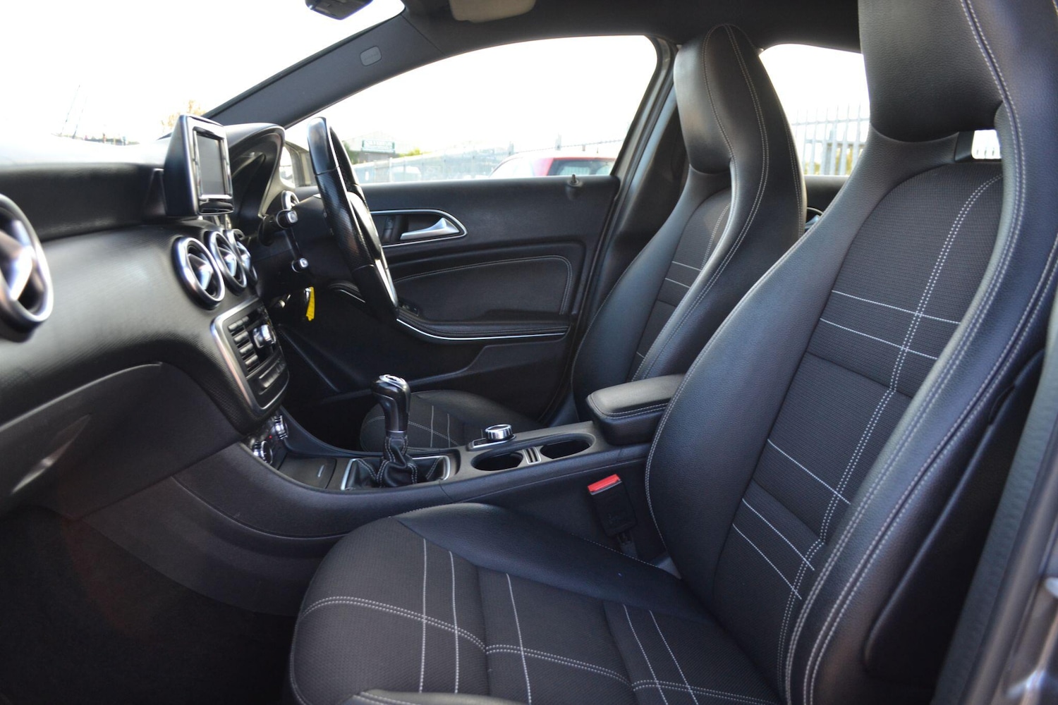 Used Mercedes-Benz A-Class 2015 for sale - 76370181: Photo 28