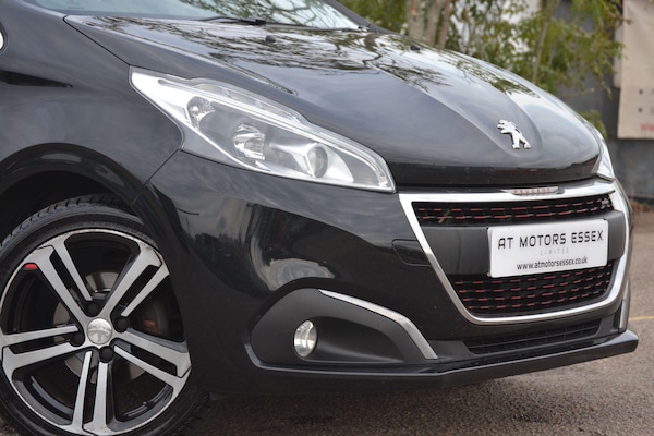 Used Peugeot 208 2017 for sale - 76136546: Photo 14