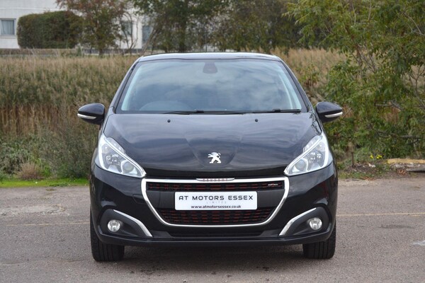 Used Peugeot 208 2017 for sale - 76136546: Photo 2