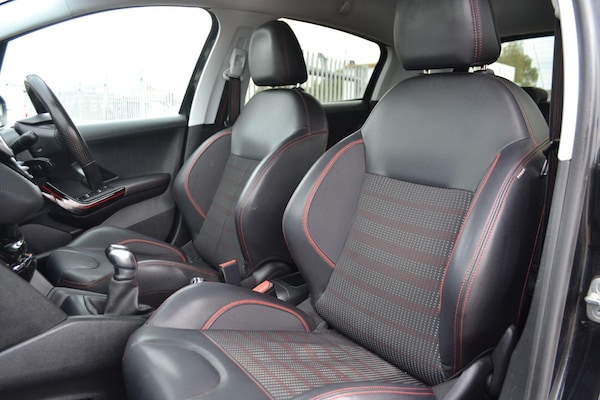 Used Peugeot 208 2017 for sale - 76136546: Photo 31