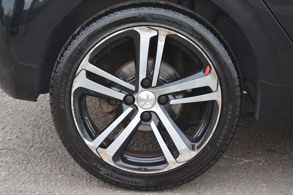 Used Peugeot 208 2017 for sale - 76136546: Photo 53