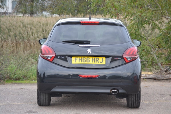 Used Peugeot 208 2017 for sale - 76136546: Photo 9