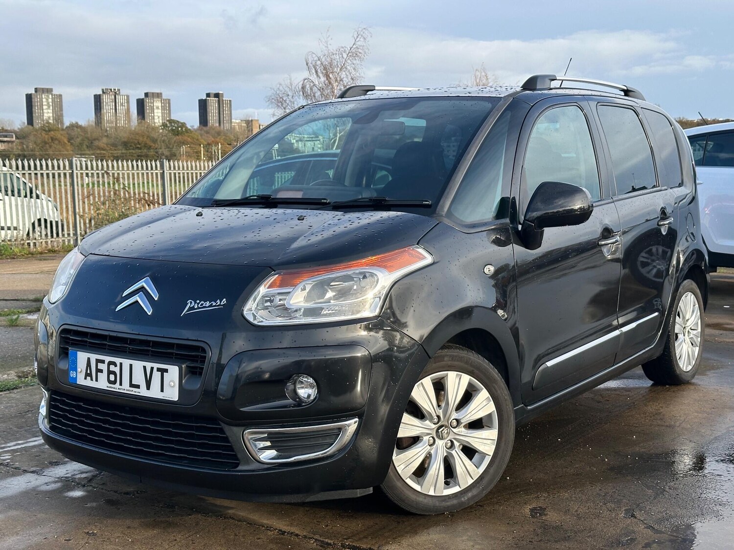 Used Citroen C3 Picasso 2011 for sale - 76597219: Photo 1