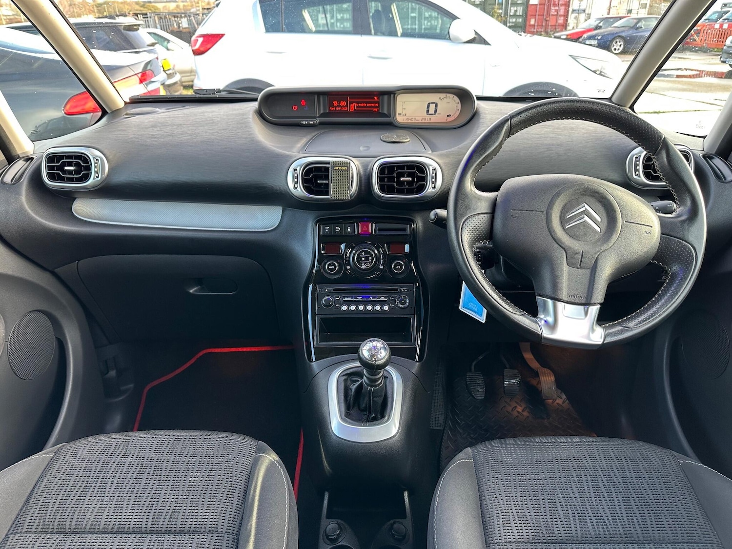 Used Citroen C3 Picasso 2011 for sale - 76597219: Photo 2