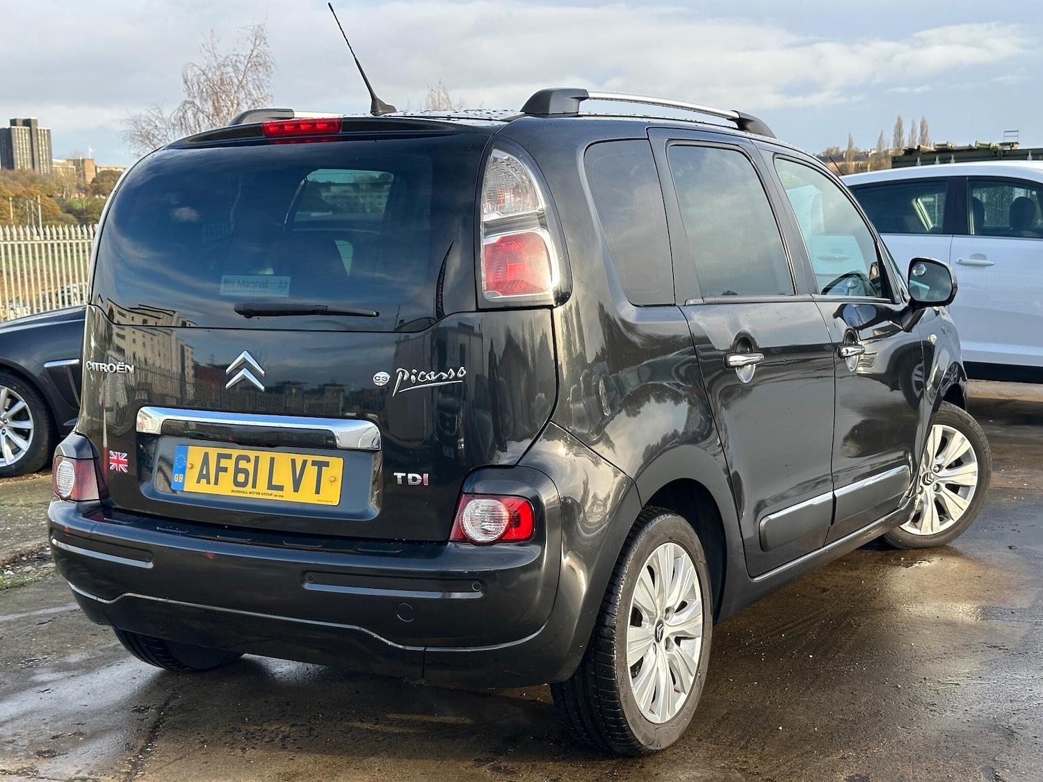 Used Citroen C3 Picasso 2011 for sale - 76597219: Photo 3