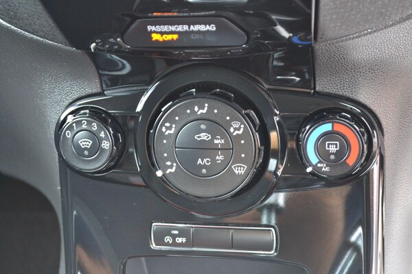 Used Ford Fiesta 2016 for sale - 74990587: Photo 46