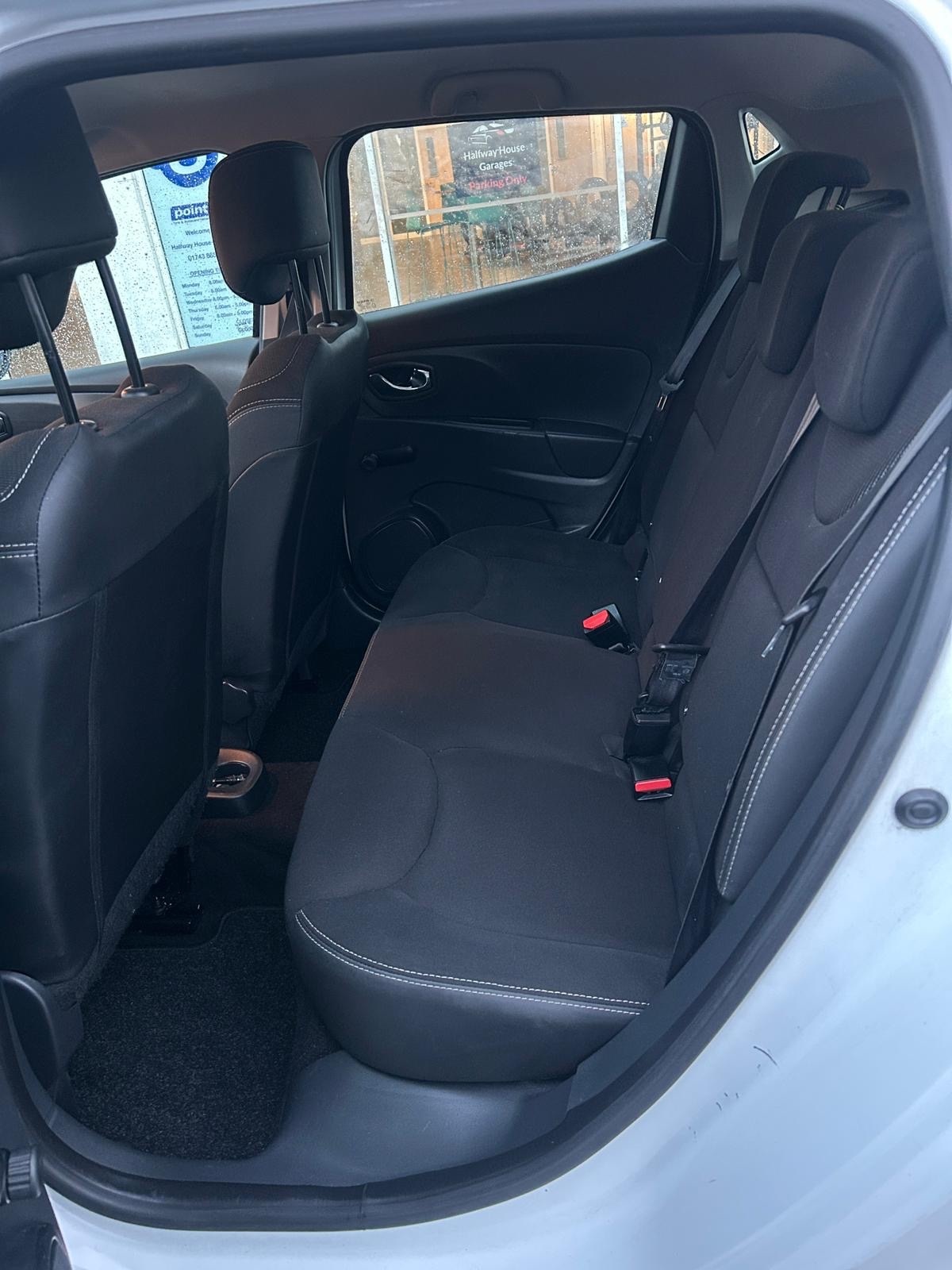 Used Renault Clio 2014 for sale - 77052128: Photo 13