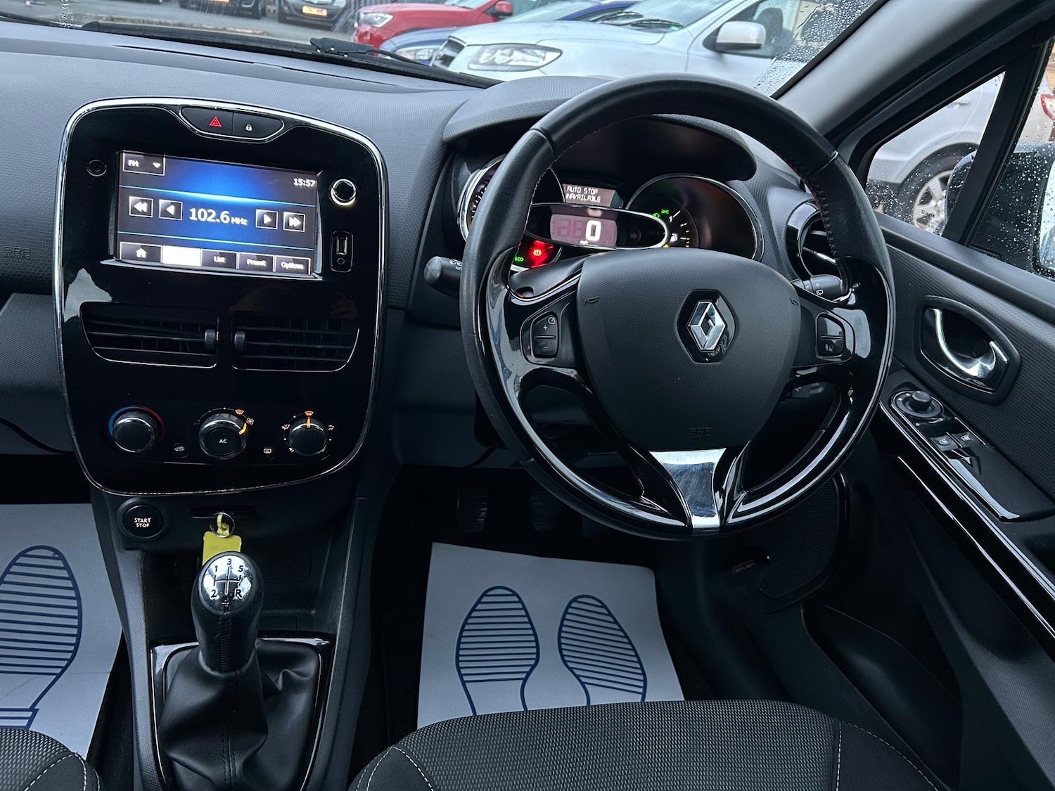Used Renault Clio 2014 for sale - 77052128: Photo 14