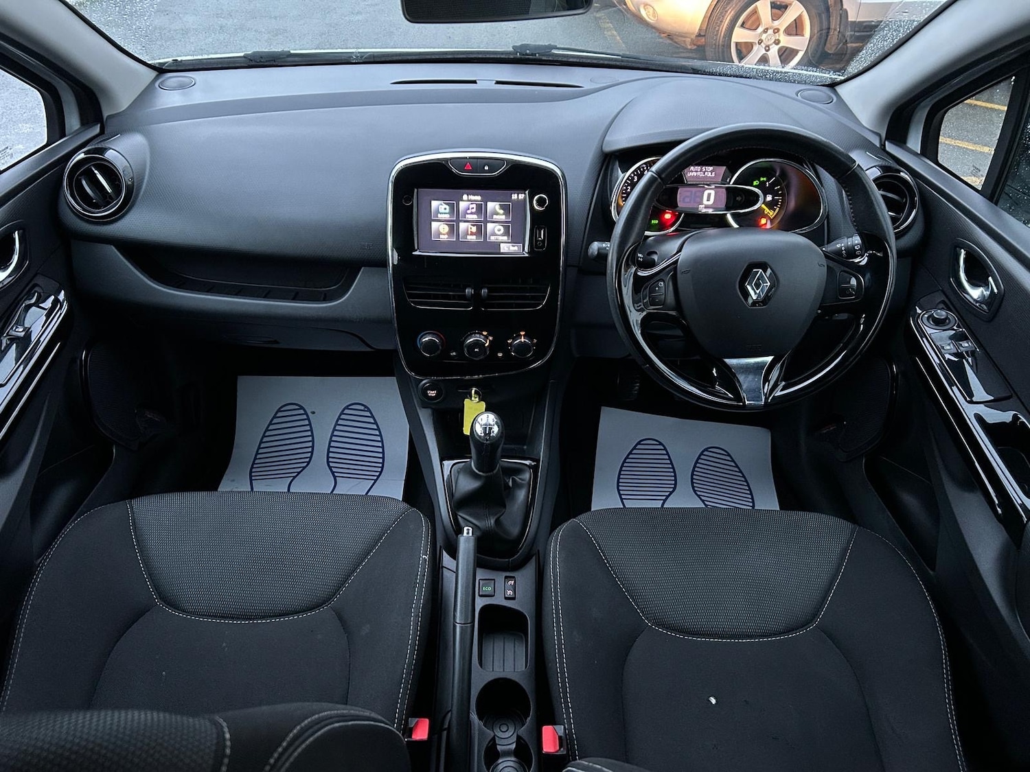 Used Renault Clio 2014 for sale - 77052128: Photo 15