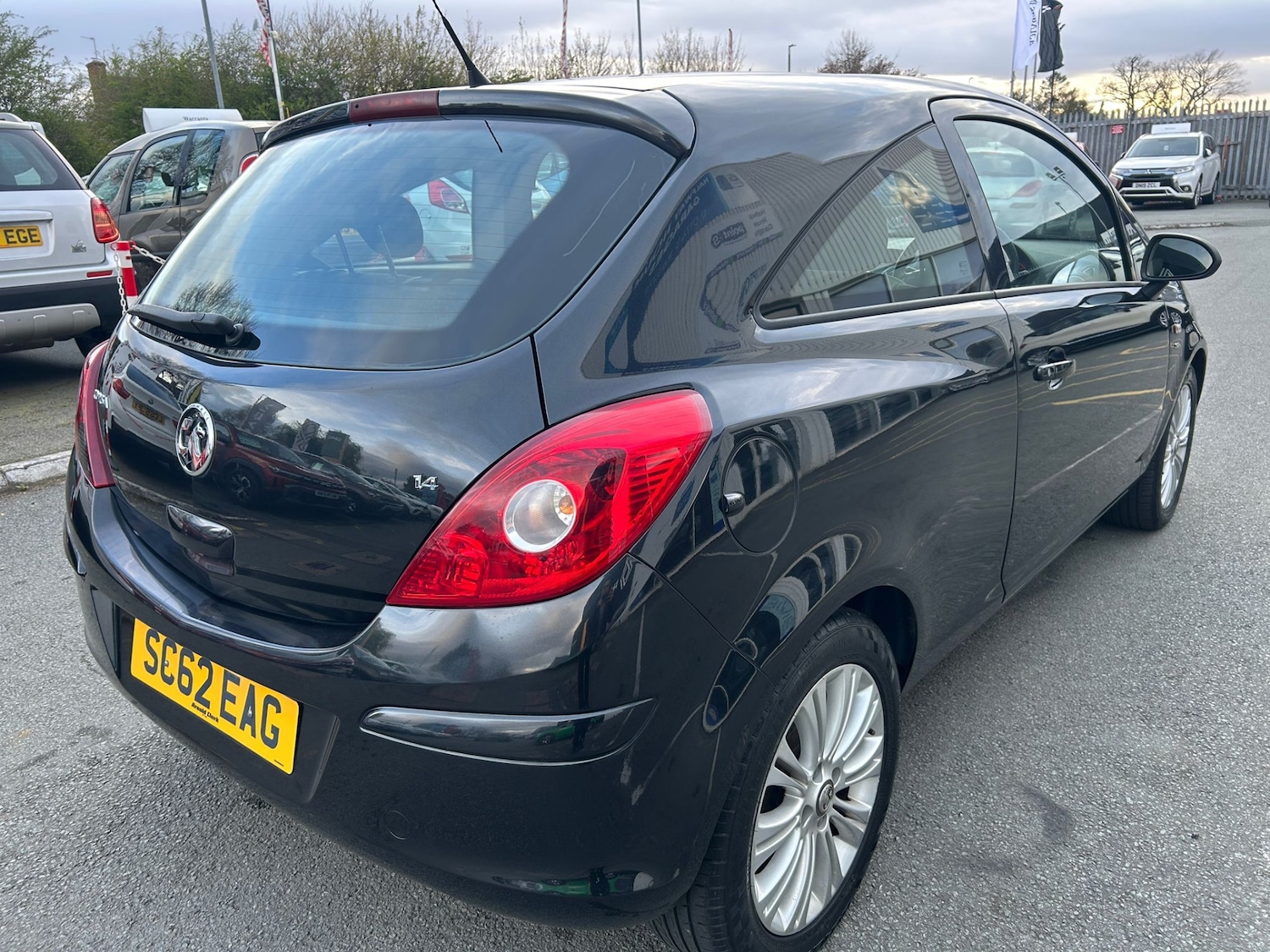 Used Vauxhall Corsa 2013 for sale - 78111496: Photo 4