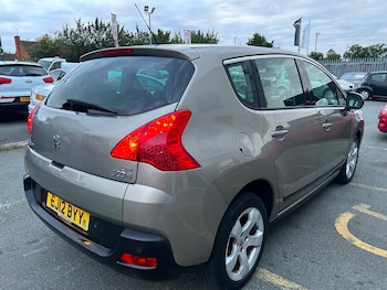 Used Peugeot 3008 2012 for sale - 79518949: Photo