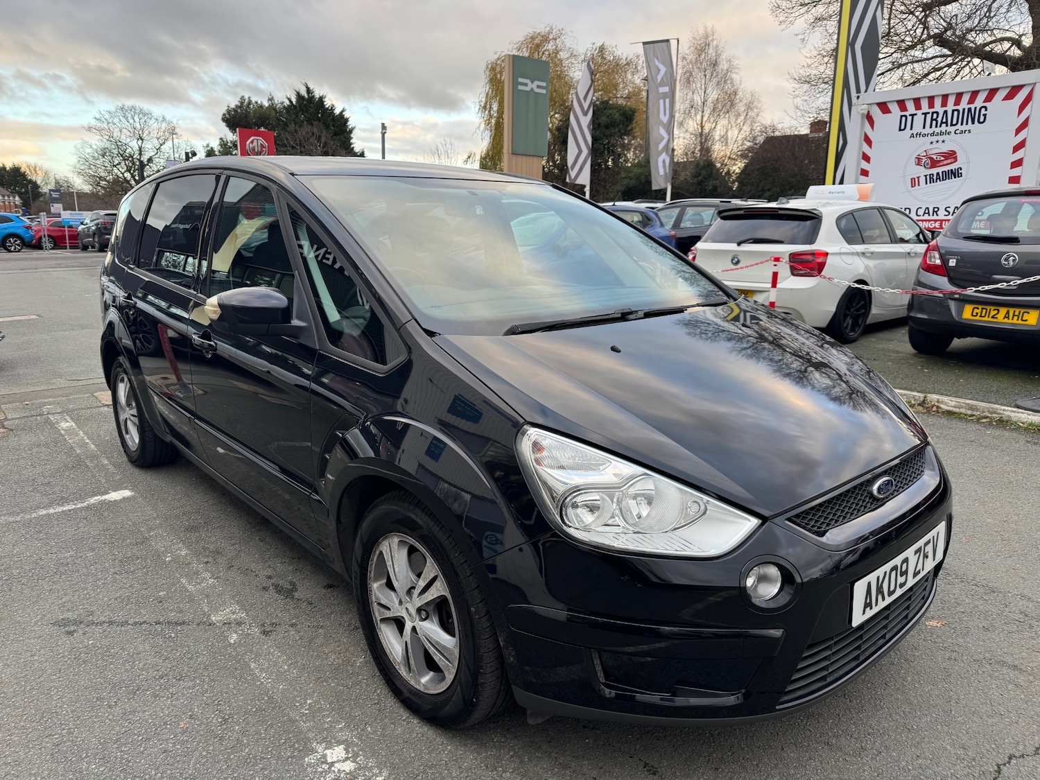 Used Ford S-Max 2009 for sale - 76911773: Photo 2