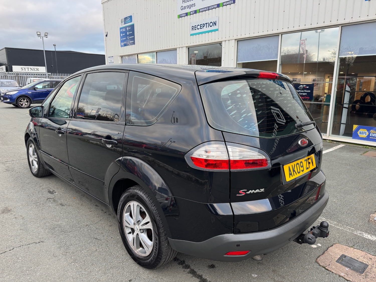 Used Ford S-Max 2009 for sale - 76911773: Photo 4