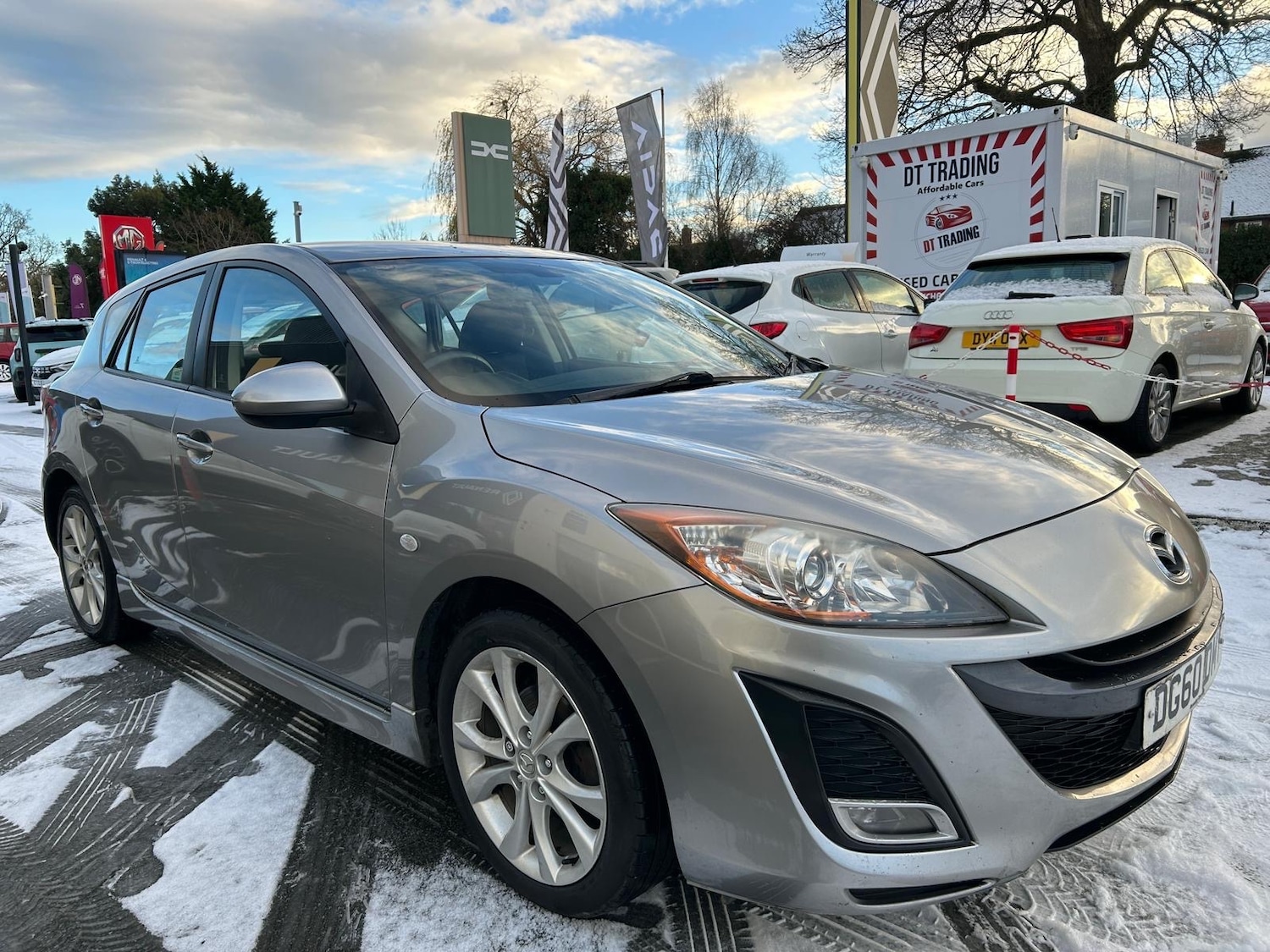 Used Mazda Mazda3 2010 for sale - 77118842: Photo 2