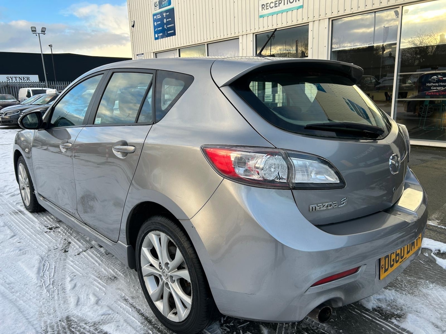 Used Mazda Mazda3 2010 for sale - 77118842: Photo 4