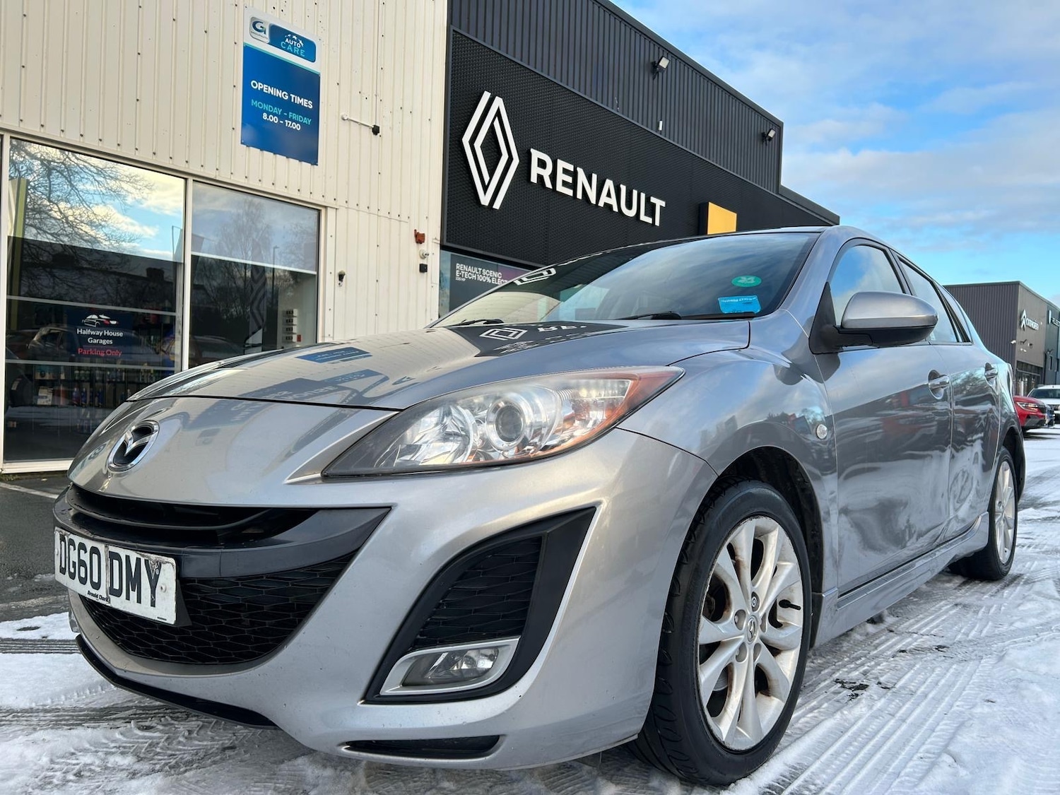 Used Mazda Mazda3 2010 for sale - 77118842: Photo 8