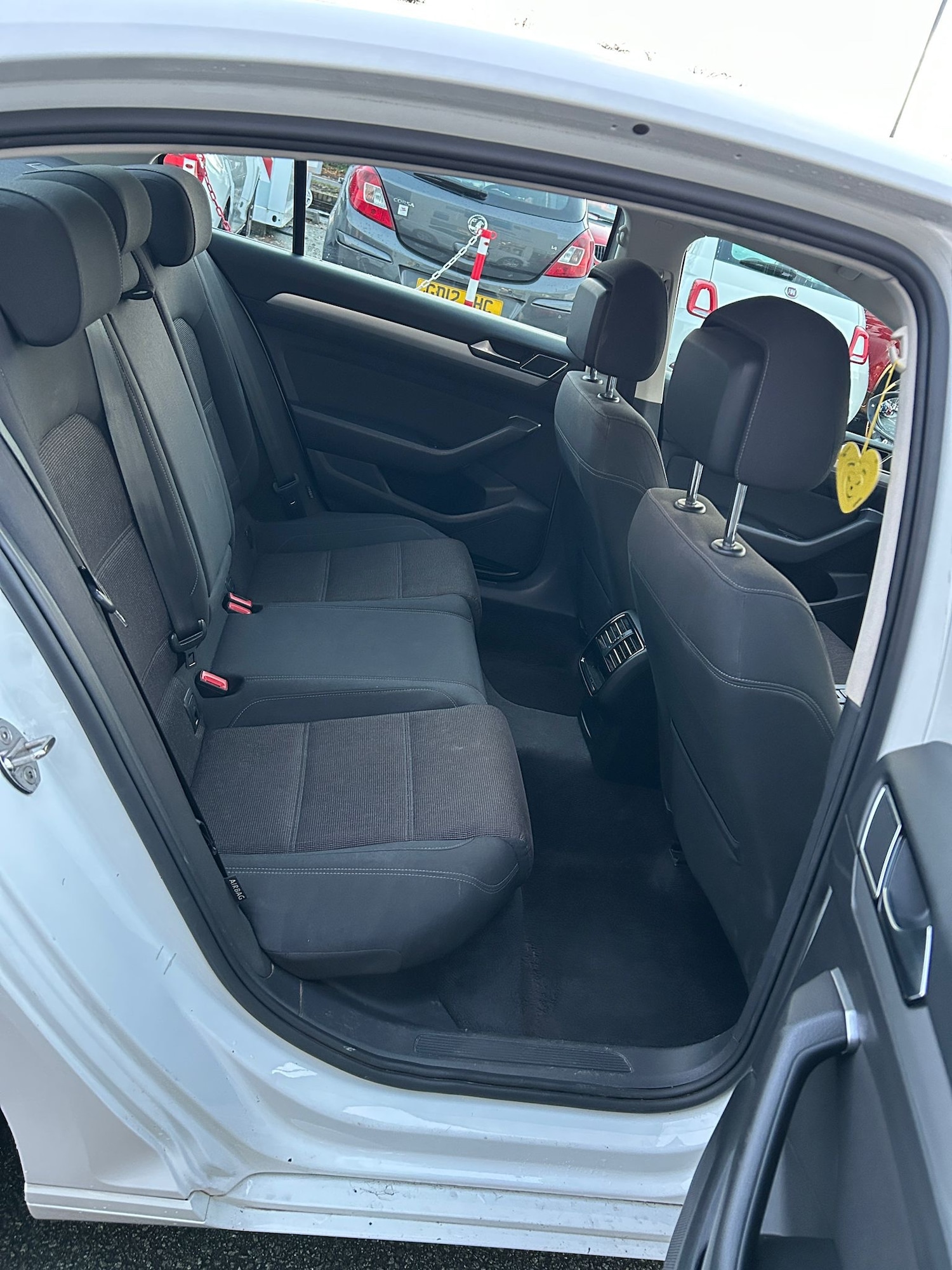 Used Volkswagen Passat 2015 for sale - 76897327: Photo 11