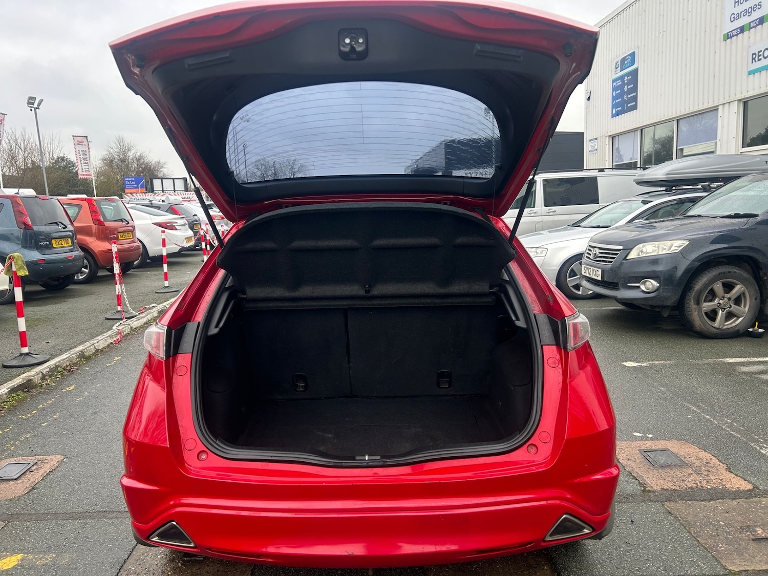 Used Honda Civic 2010 for sale - 77628854: Photo 14