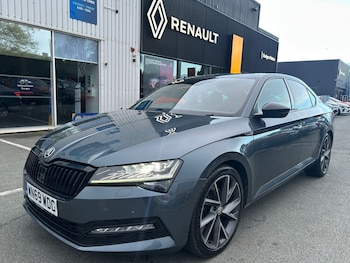 Used Skoda Superb 2019 for sale - 78216217: Photo