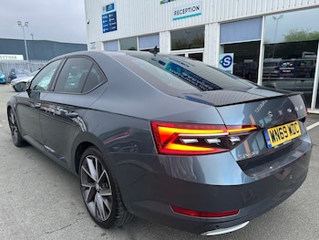 Used Skoda Superb 2019 for sale - 78216217: Photo