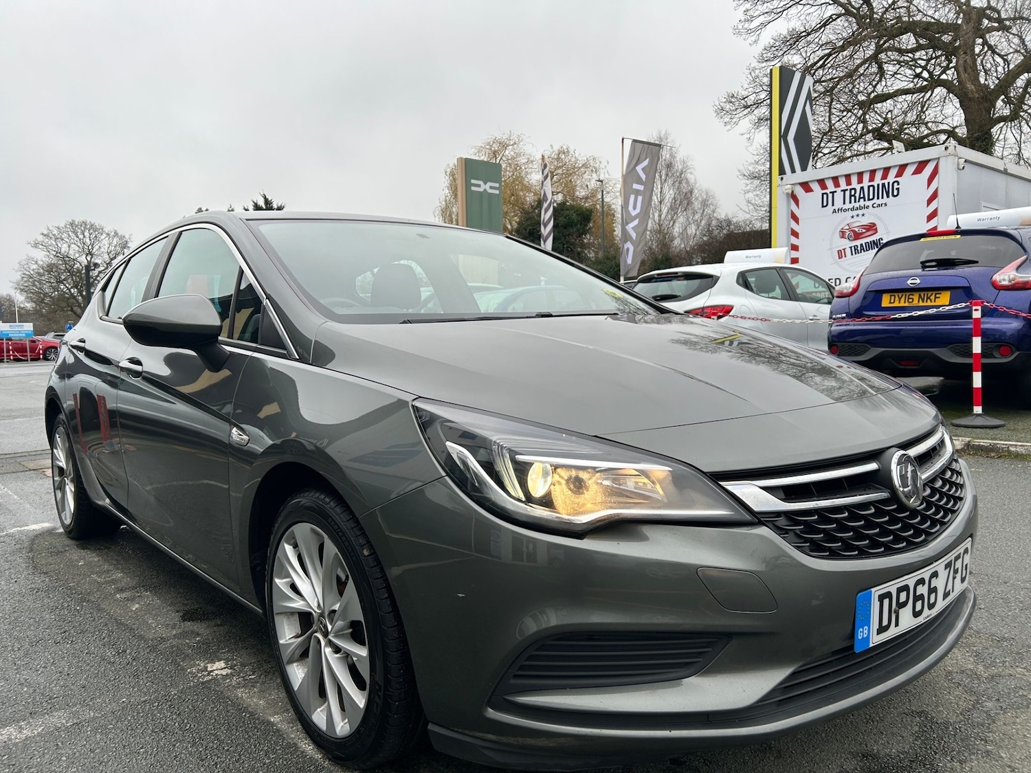 Used Vauxhall Astra 2016 for sale - 77052132: Photo 2
