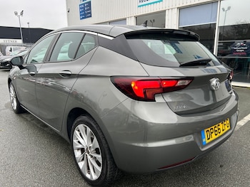 Used Vauxhall Astra 2016 for sale - 77052132: Photo