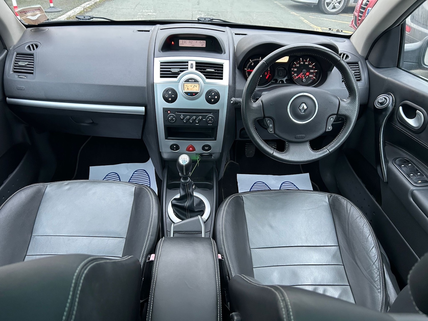 Used Renault Megane 2009 for sale - 77289315: Photo 15