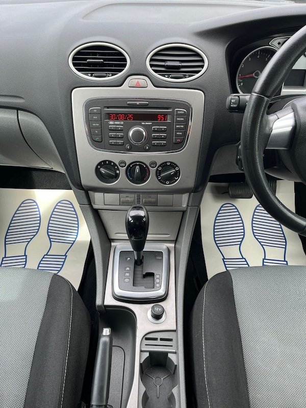 Used Ford Focus 2010 for sale - 76281731: Photo 14