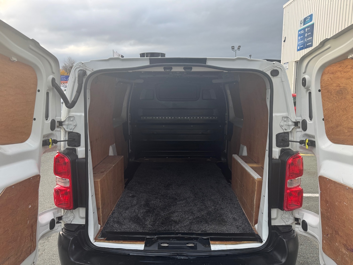 Used Peugeot Expert 2017 for sale - 76497690: Photo 13