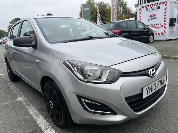 Used Hyundai i20 2013 for sale - 76313381: Photo 9