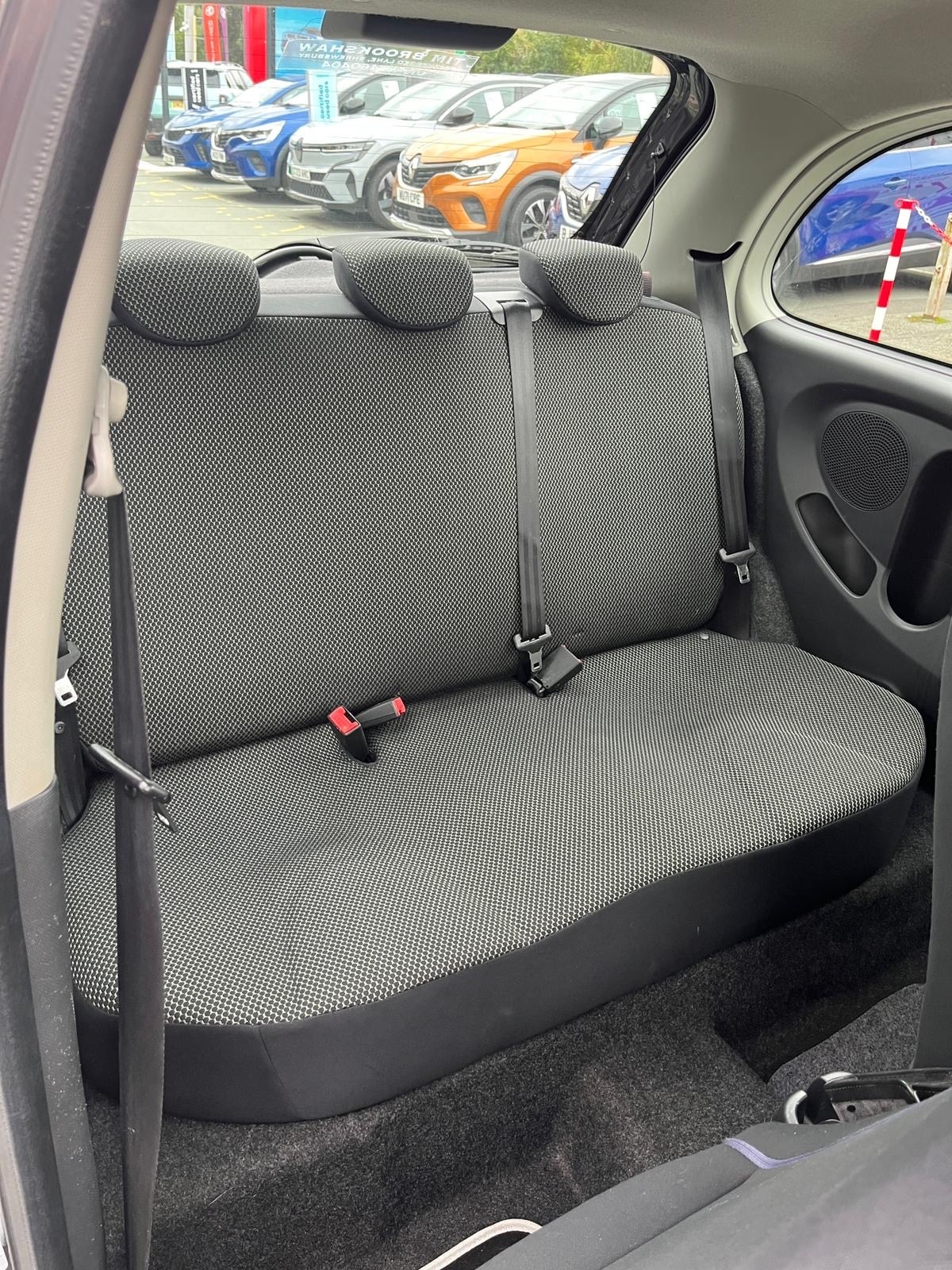 Used Nissan Micra 2010 for sale - 76117679: Photo 13