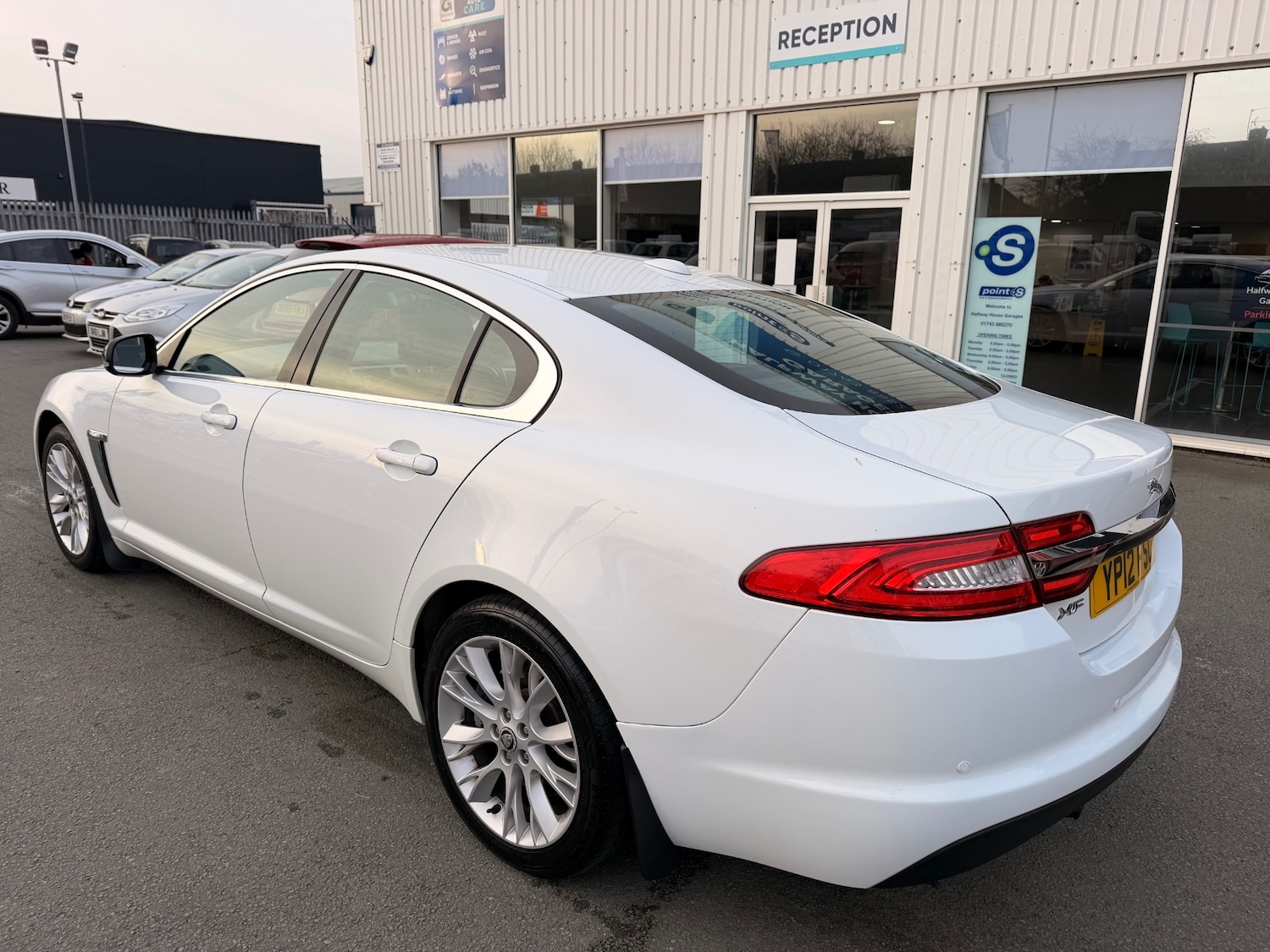 Used Jaguar XF 2012 for sale - 78084680: Photo 3