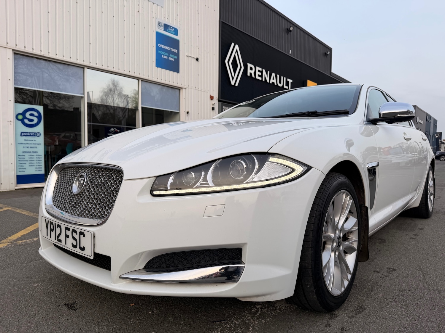 Used Jaguar XF 2012 for sale - 78084680: Photo 9