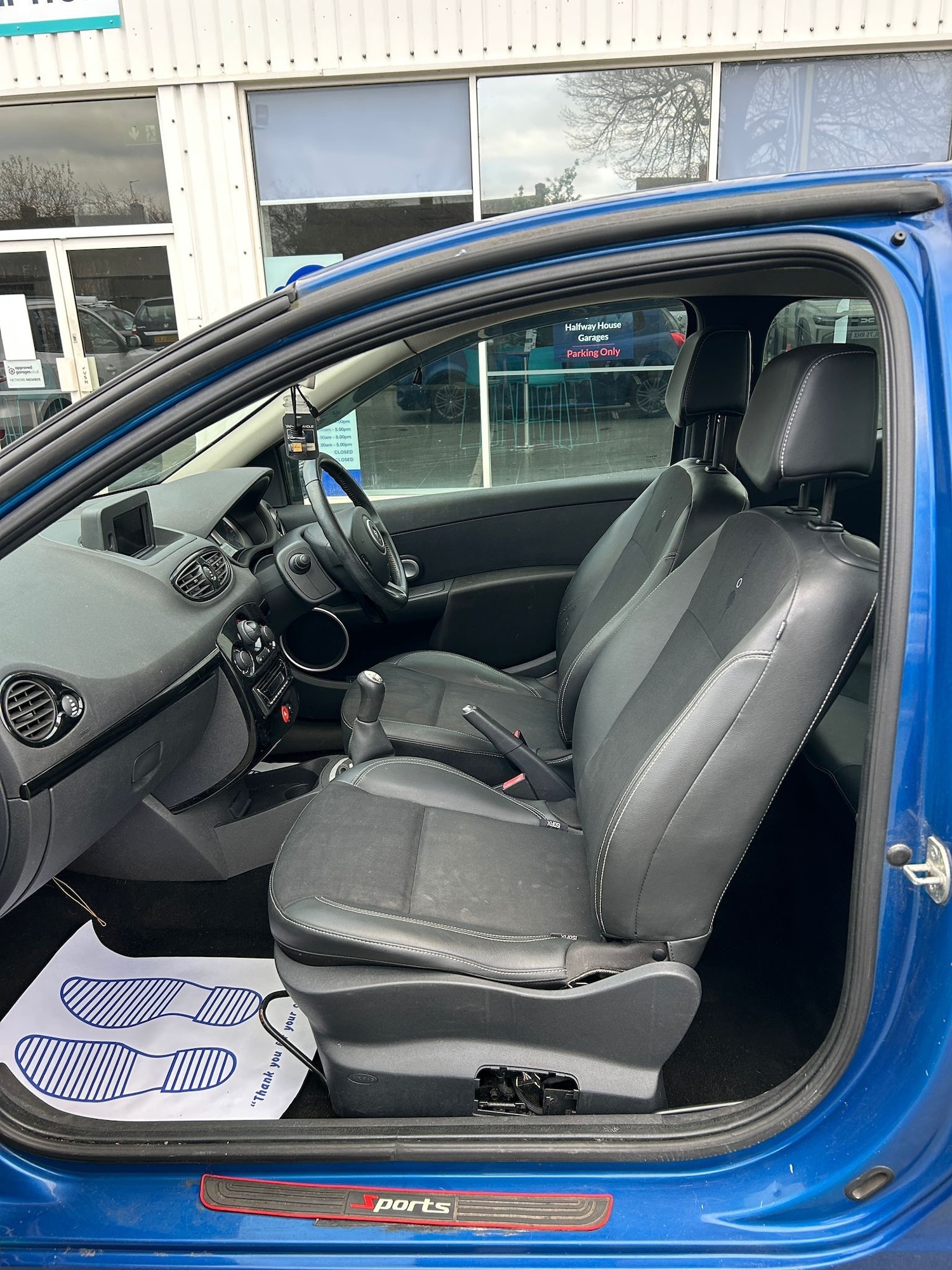 Used Renault Clio 2011 for sale - 77083339: Photo 10