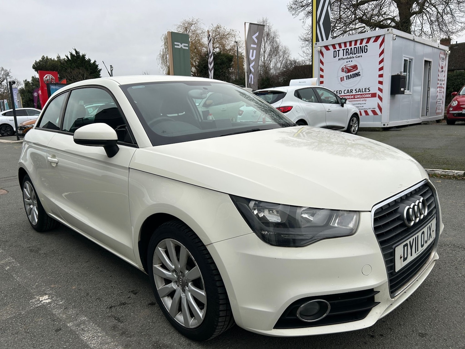 Used Audi A1 2011 for sale - 77083325: Photo 2