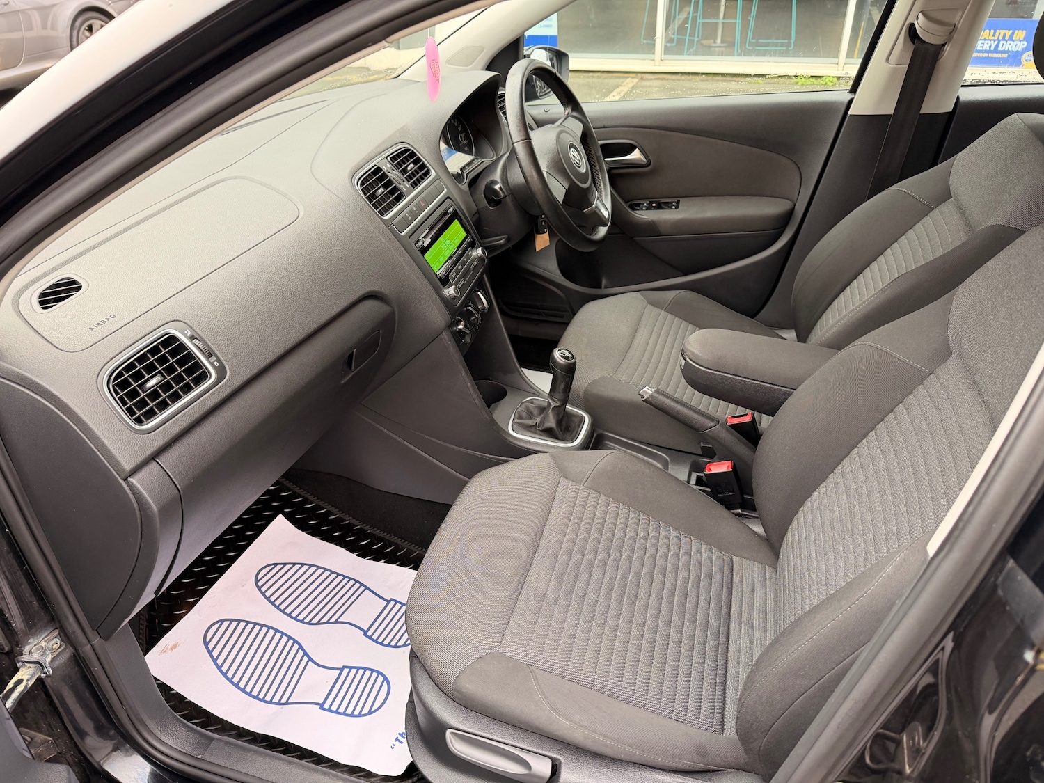 Used Volkswagen Polo 2011 for sale - 77704348: Photo 12