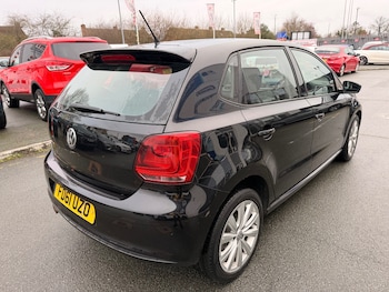 Used Volkswagen Polo 2011 for sale - 77704348: Photo