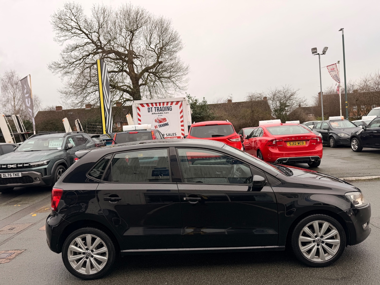 Used Volkswagen Polo 2011 for sale - 77704348: Photo 6