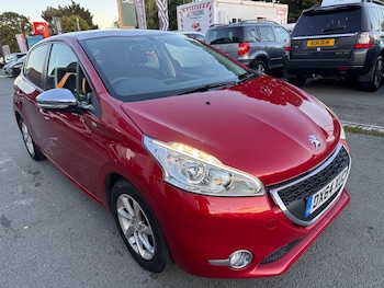 Used Peugeot 208 2014 for sale - 78965061: Photo