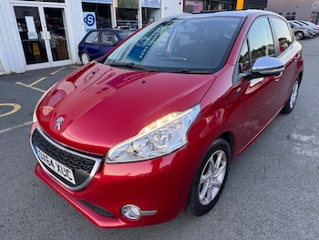 Used Peugeot 208 2014 for sale - 78965061: Photo
