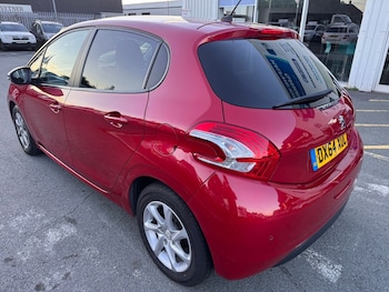Used Peugeot 208 2014 for sale - 78965061: Photo