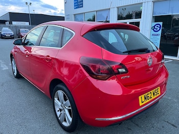 Used Vauxhall Astra 2012 for sale - 75708834: Photo